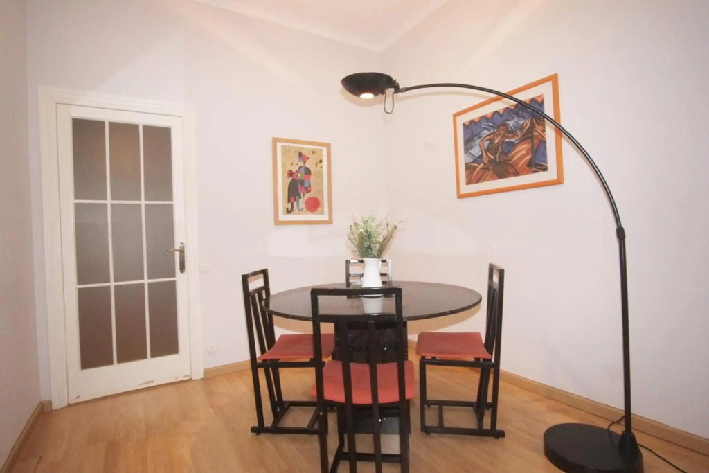 Lovely Apartment at Park Güell