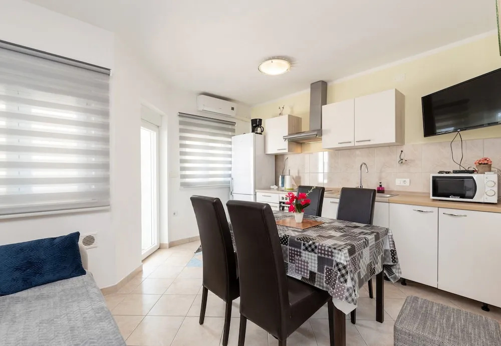 Cozy Apartment Paklenica 1