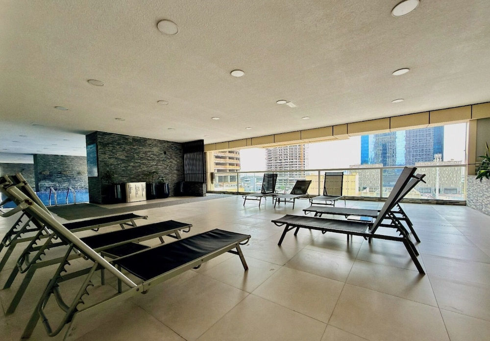 WYZ RENT|Aegean Charm 2BR Sulafa Tower Marina