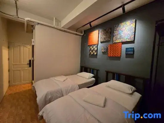 Lhong Krung Hostel