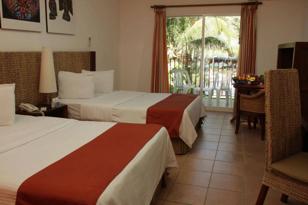 Decameron Los Cocos Guayabitos, Ramada All-Inclusive Resort