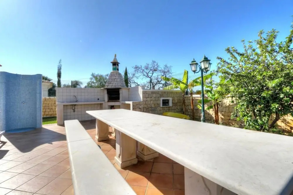 Villa - 5 Bedrooms with Pool and WiFi - 107490