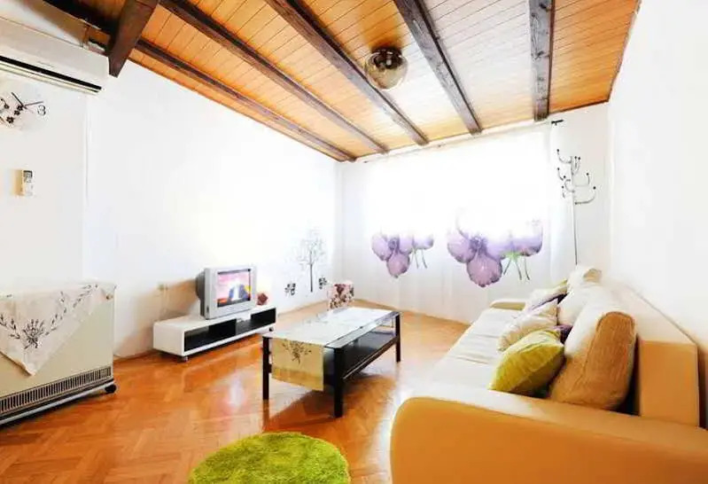 Teatro Apartments