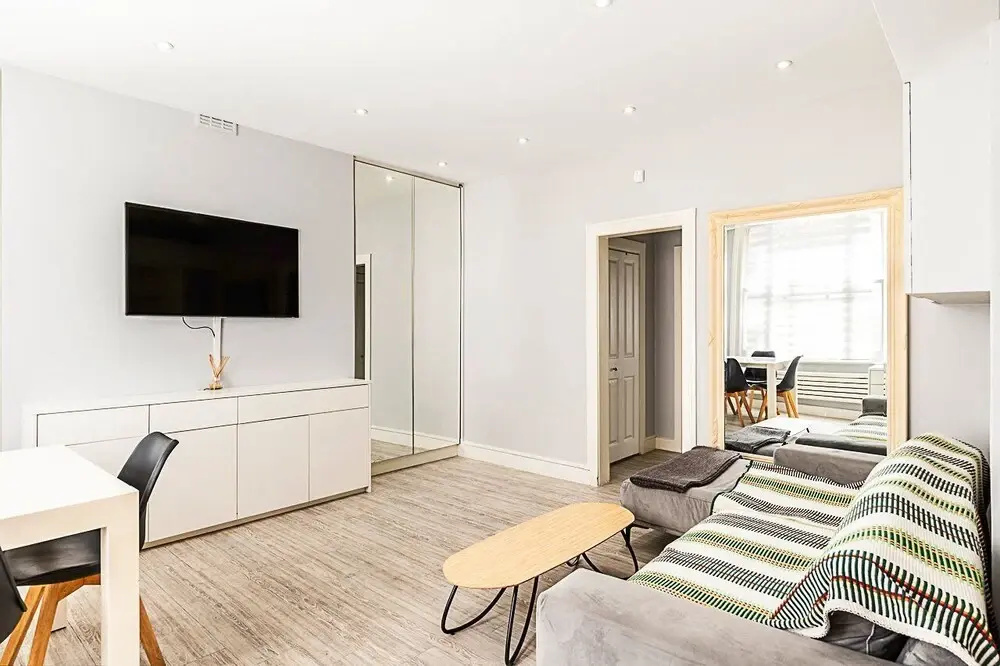 Stylish Bayswater Flat With Outdoor Space
