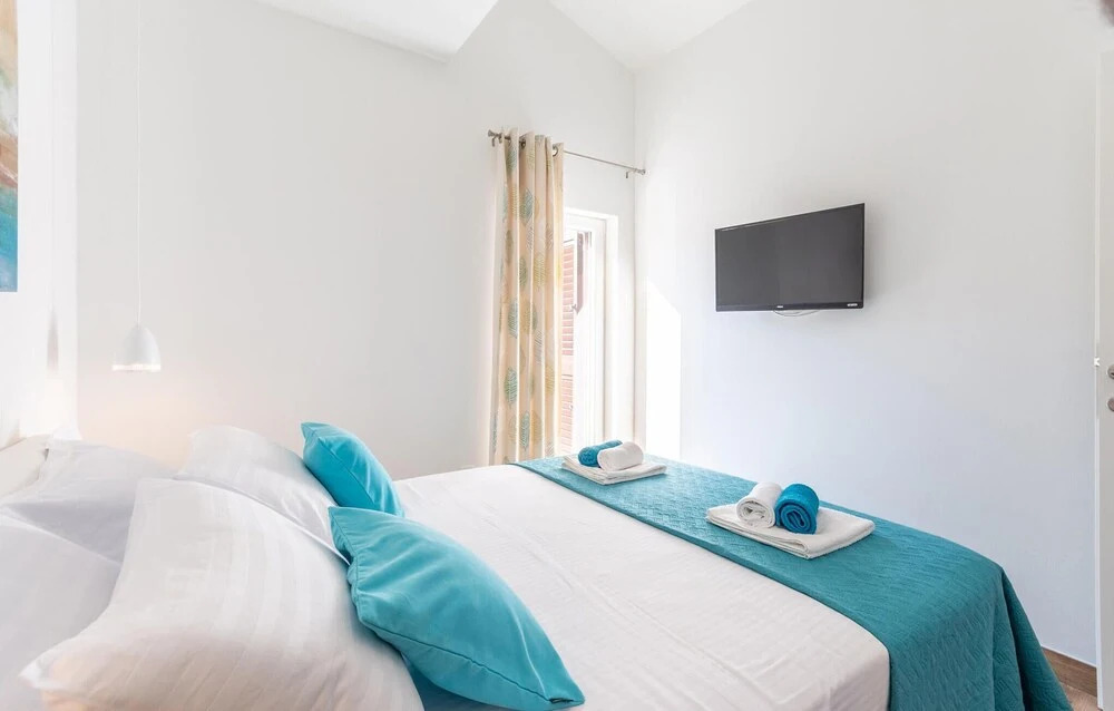 Awesome Apartment in Milna With 2 Bedrooms and Wifi