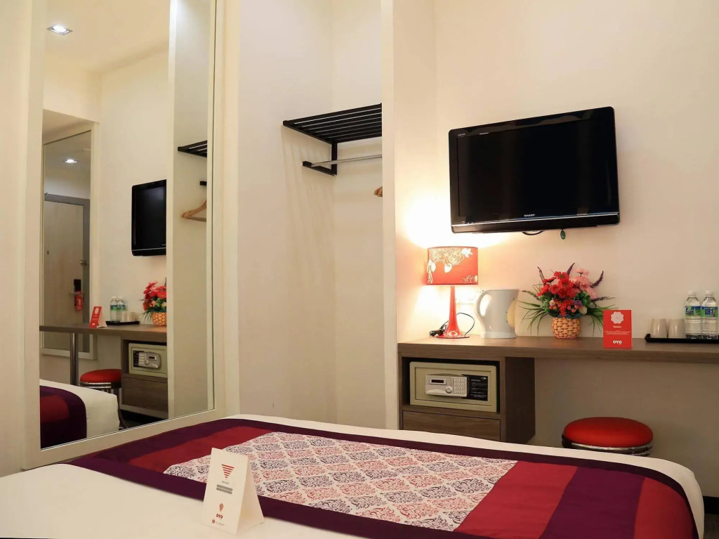 Yan Hotel