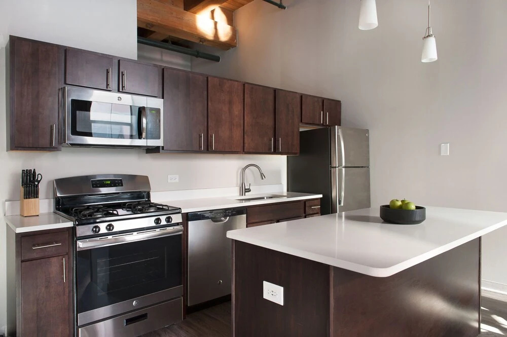 Bright South Loop Suites by Sonder