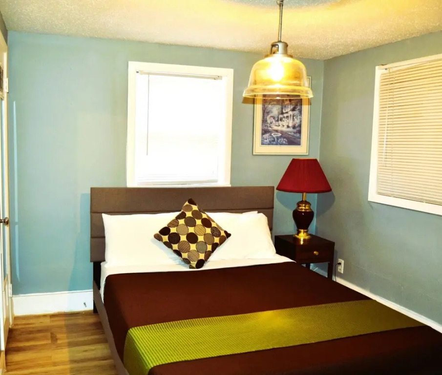 Gather Here 9br, 5BA Group