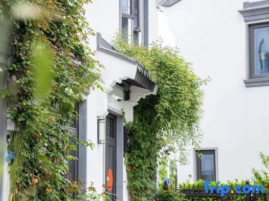 Fuyang Qingjingshan Juzhu B&B