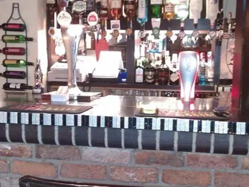 Riverside Bar and Restaurant