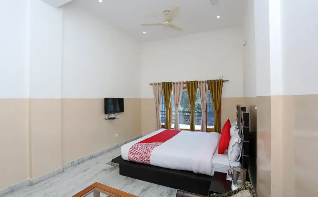Hotel Jay Continental By OYO Rooms