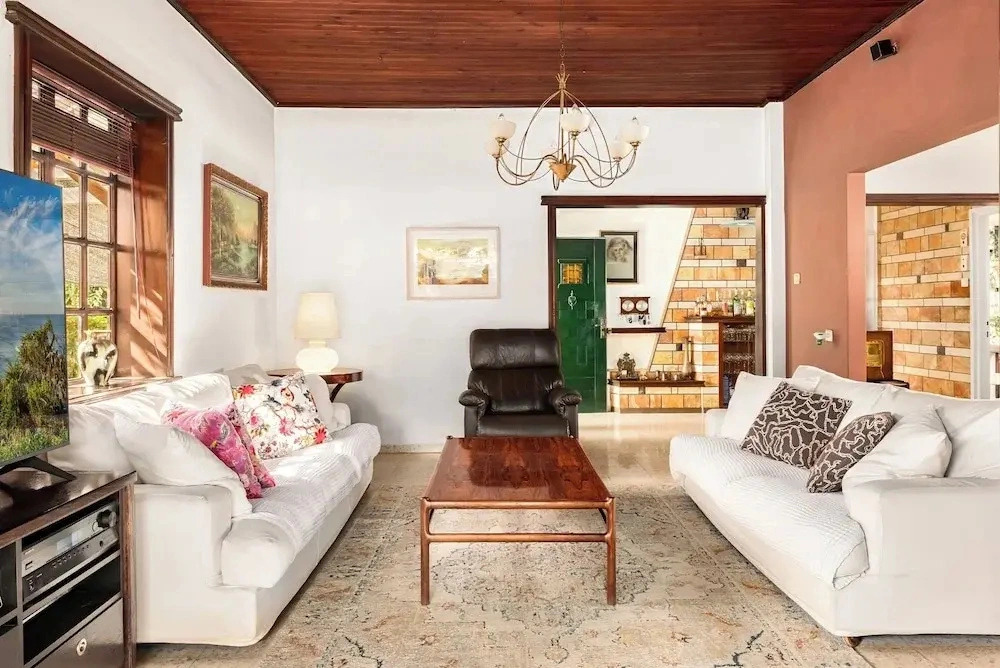 Relax in a Garden Oasis by Sea N Rent