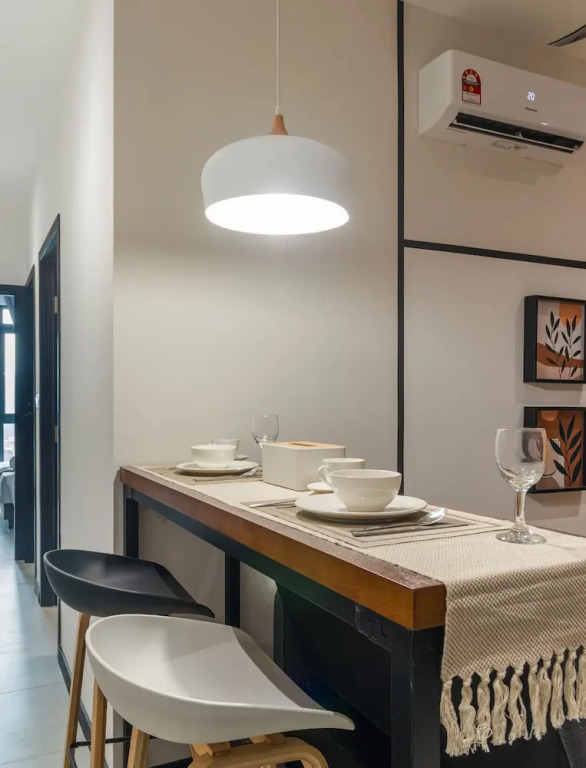 Neu Suites Residence Kuala Lumpur, Roam