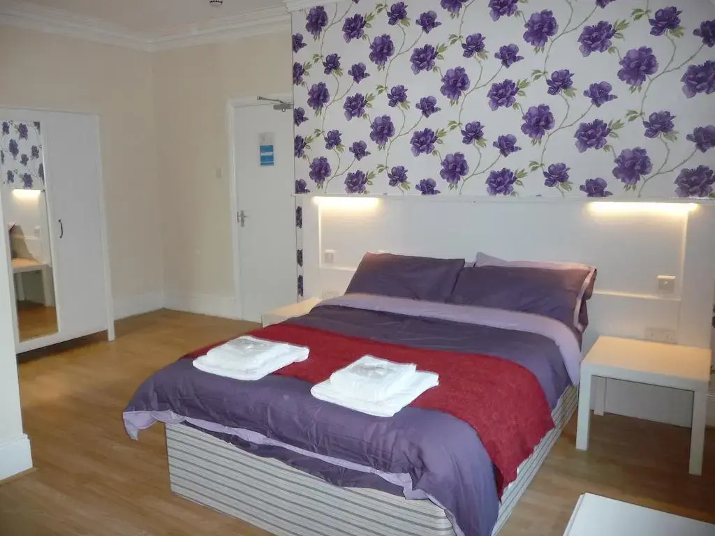 High Bank Hotel