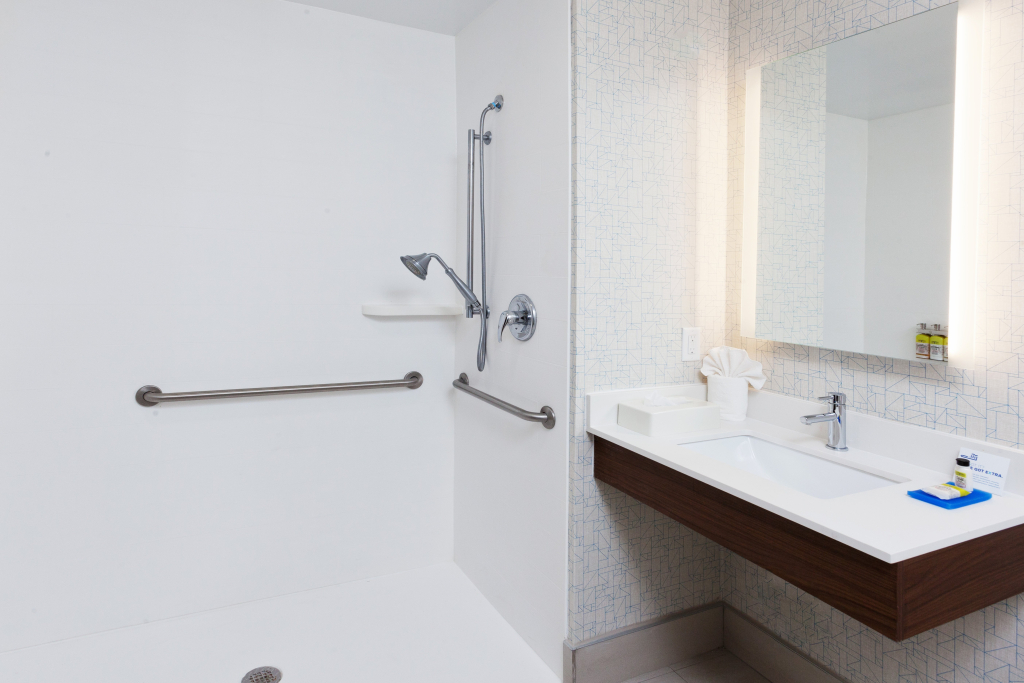 Holiday Inn Express Hotel & Suites Dothan North by IHG