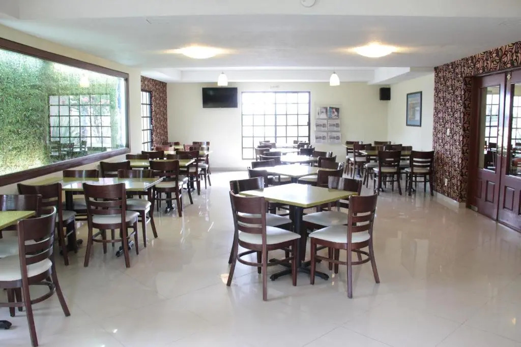 Quinta Dorada Hotel & Suites