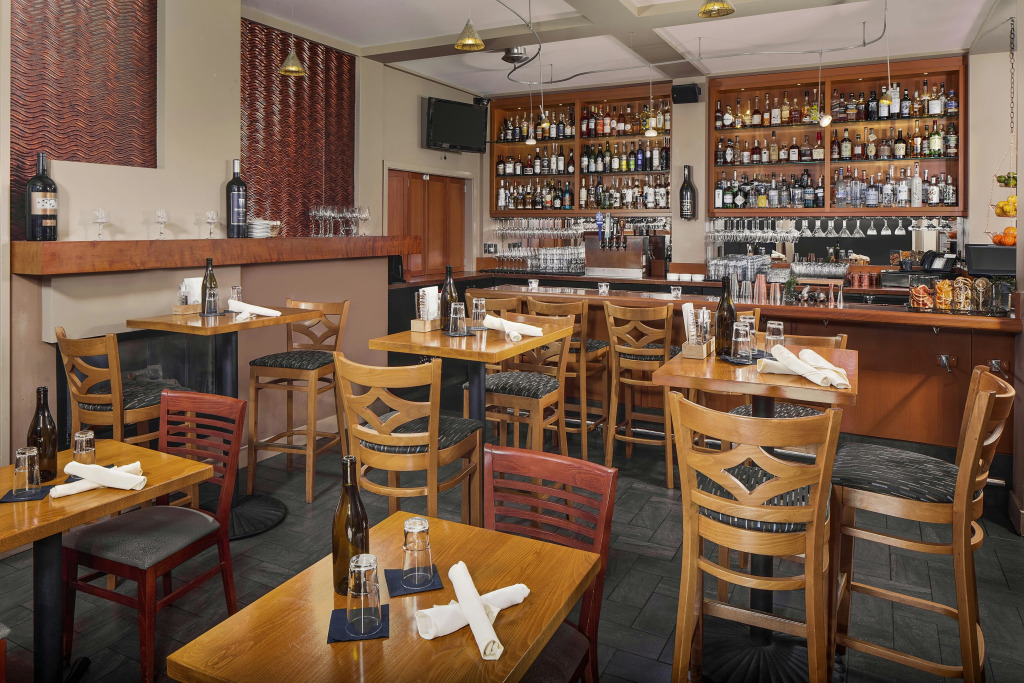 Chrysalis Inn & Spa Bellingham, Curio Collection by Hilton