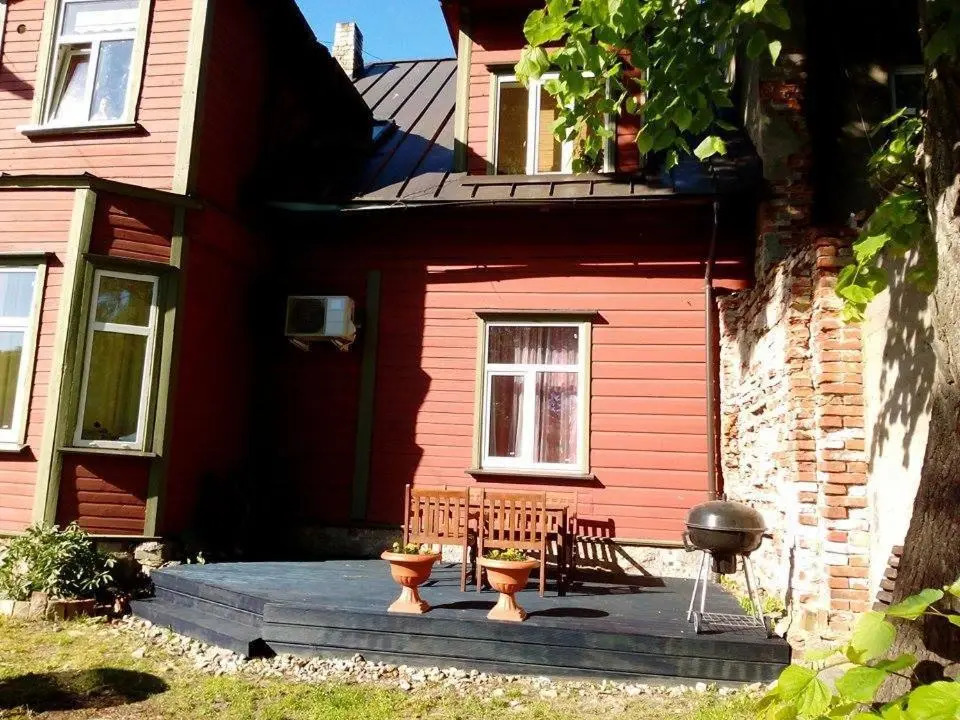 Chelsea Roosi 11 Apartment
