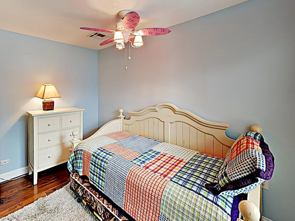 New Listing! Lakefront Beauty W/ Boat Launch 4 Bedroom Home