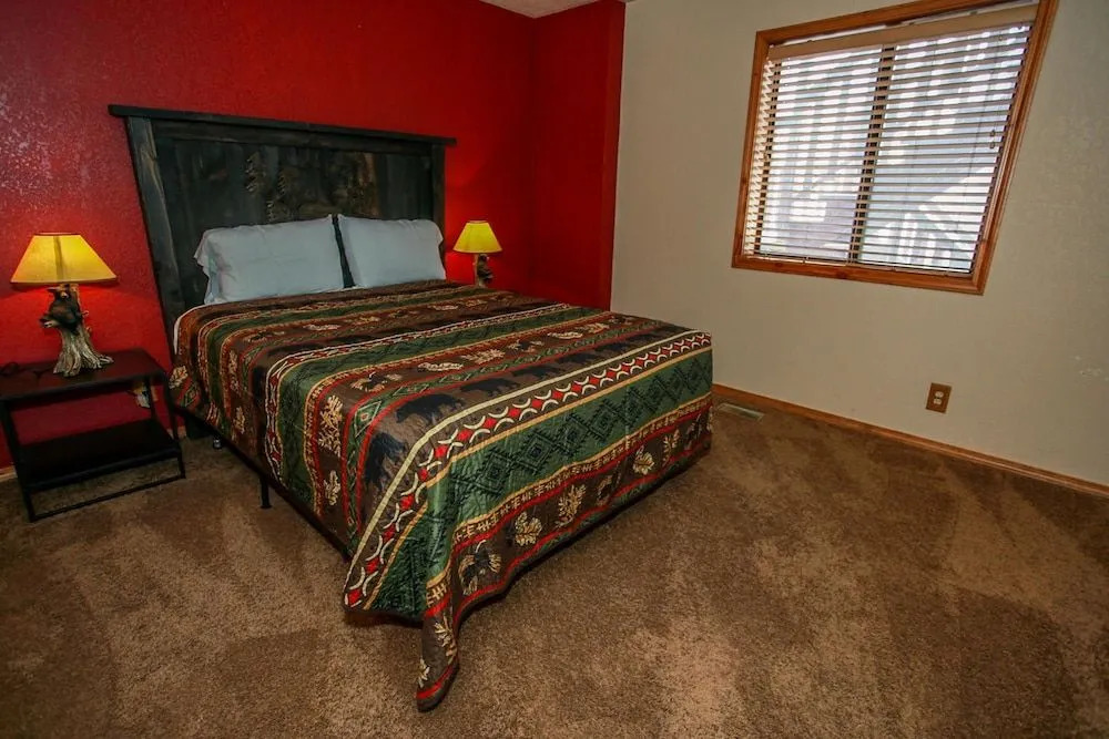 Grizzly Manor