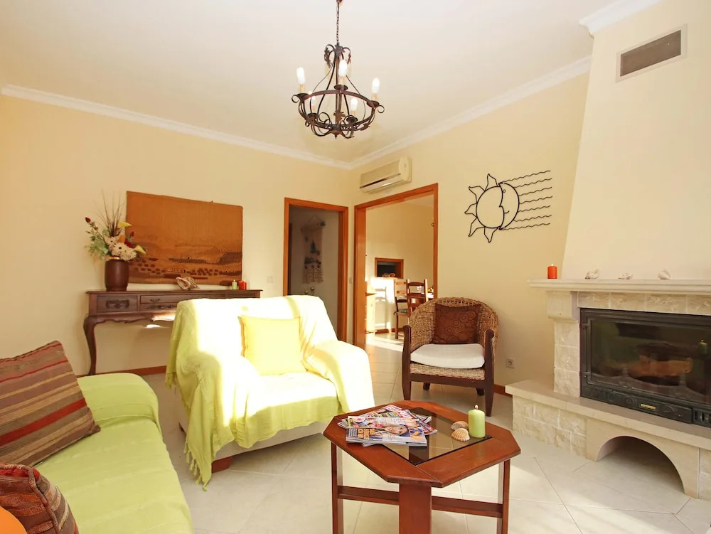 Villa Sunset - com piscina aquecível e jardim em Carvoeiro
