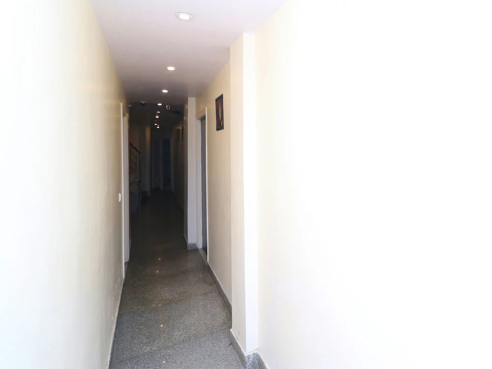 OYO 7344 My H Rooms