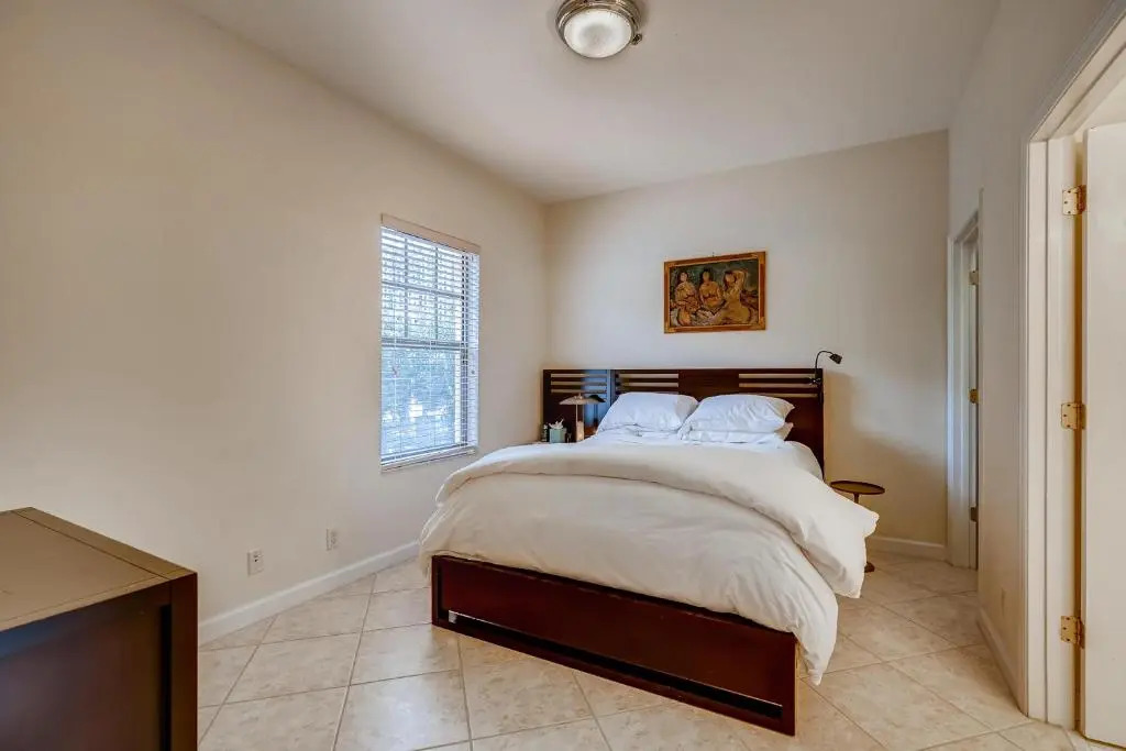 Residence at Rosemary Square