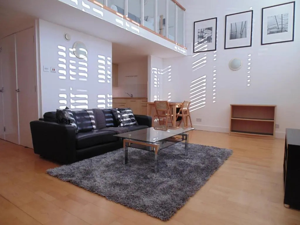 Kings Cross Deluxe Serviced Apartments