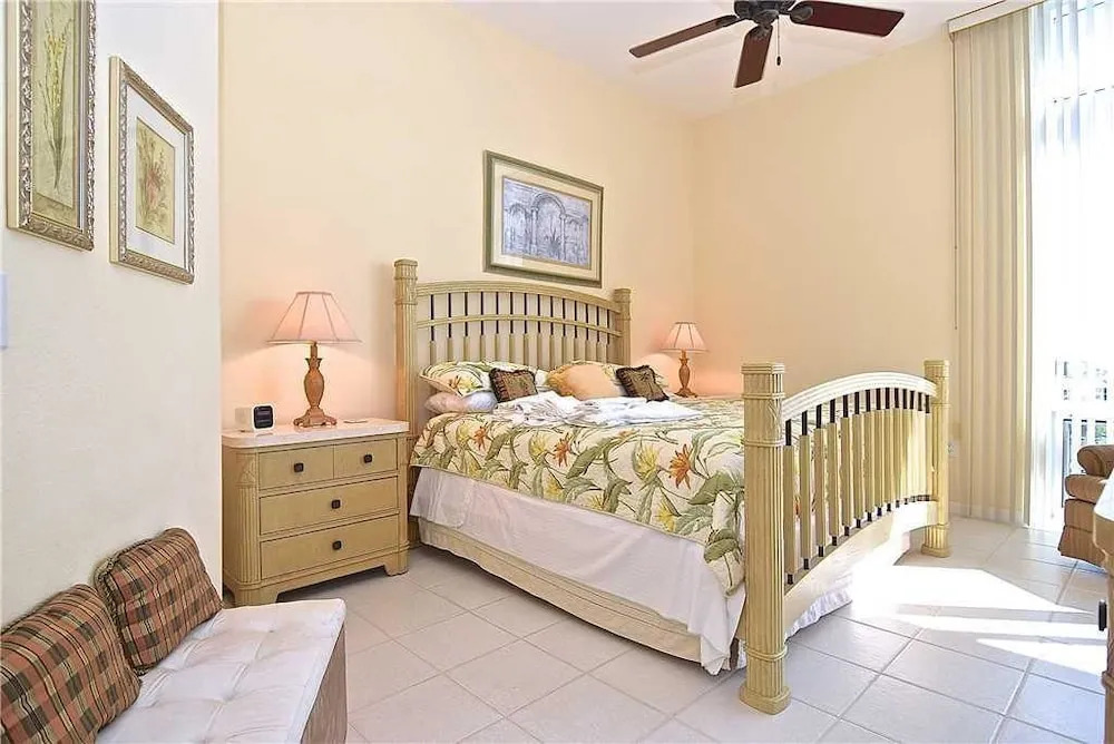 Palm Harbor 802W - Two Bedroom Condo