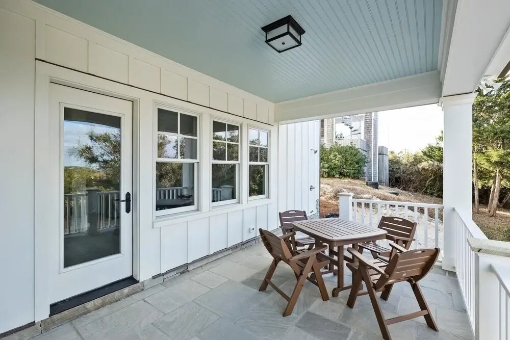 Sea Pearl 5 Bedroom Home by RedAwning