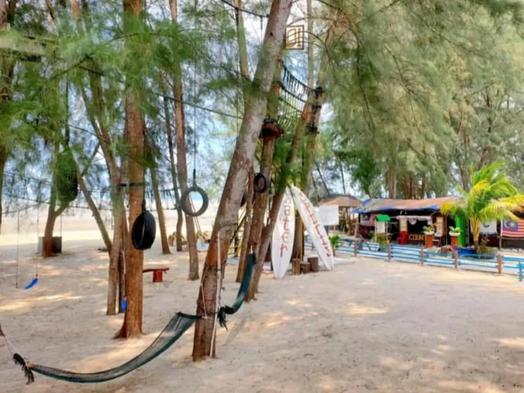 5pax Gold Coast Morib Resort - Banting Sepang KLIA Tanjung Sepat