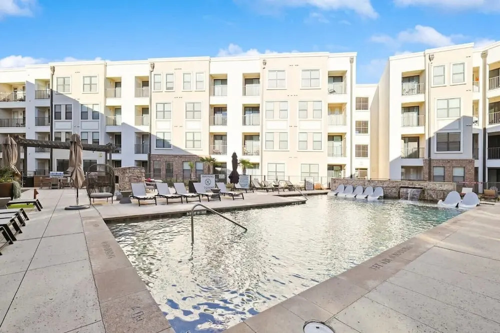Luxury 2B Near Toyota HQ, The Star, Legacy West