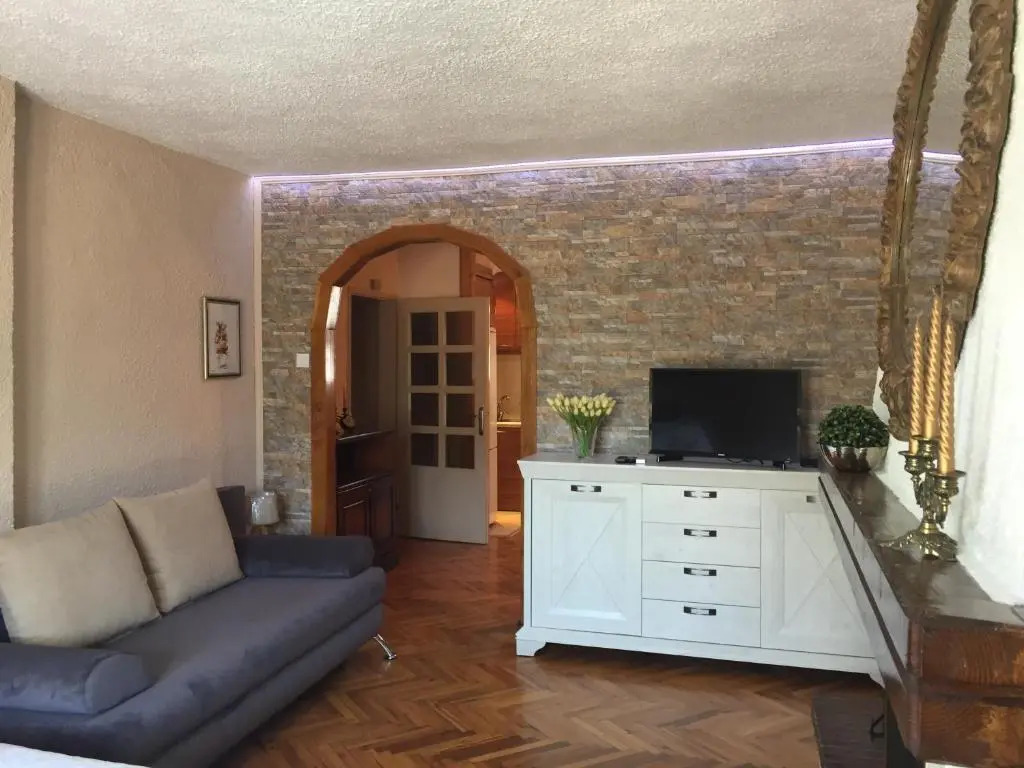 Apartments Lara