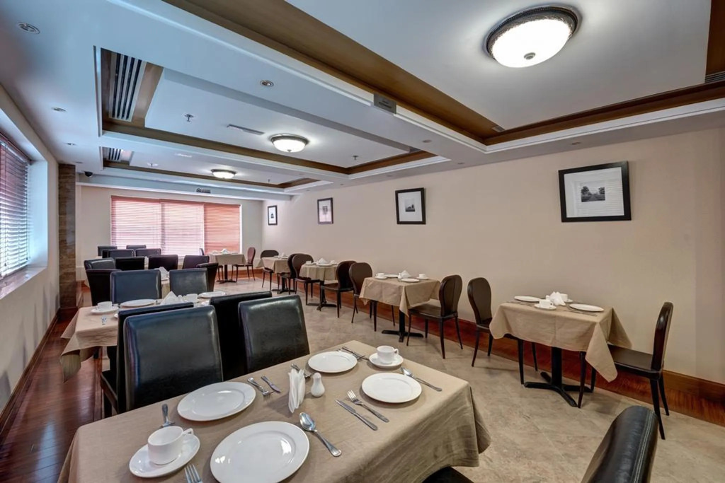 Richmond Greens Hotel