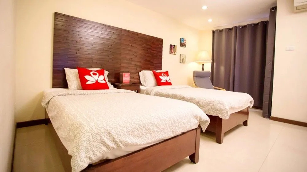 ZEN Rooms Royal Bee