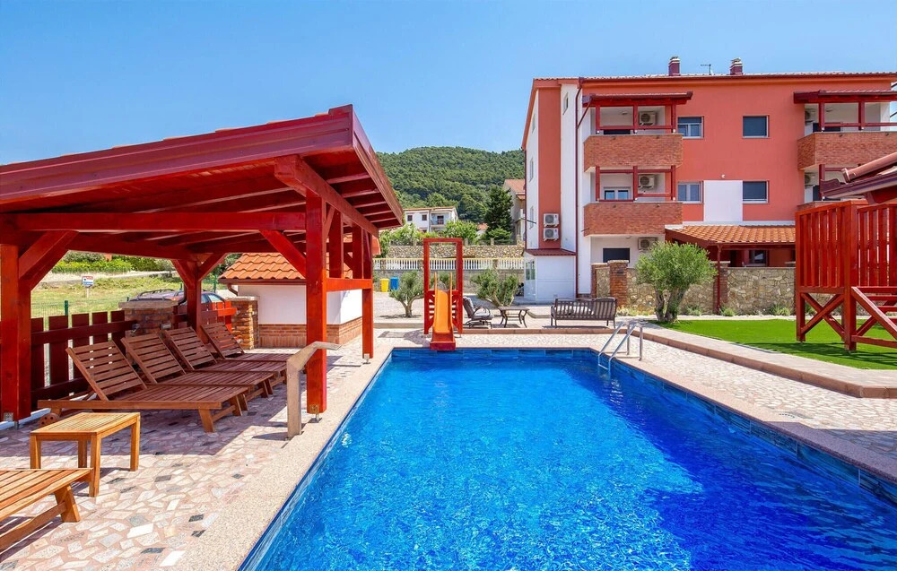 Nice Apartment in Banjol With 2 Bedrooms, Wifi and Outdoor Swimming Pool