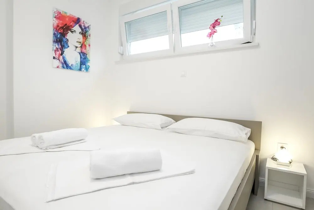 Pool Apartments Villa Dalia