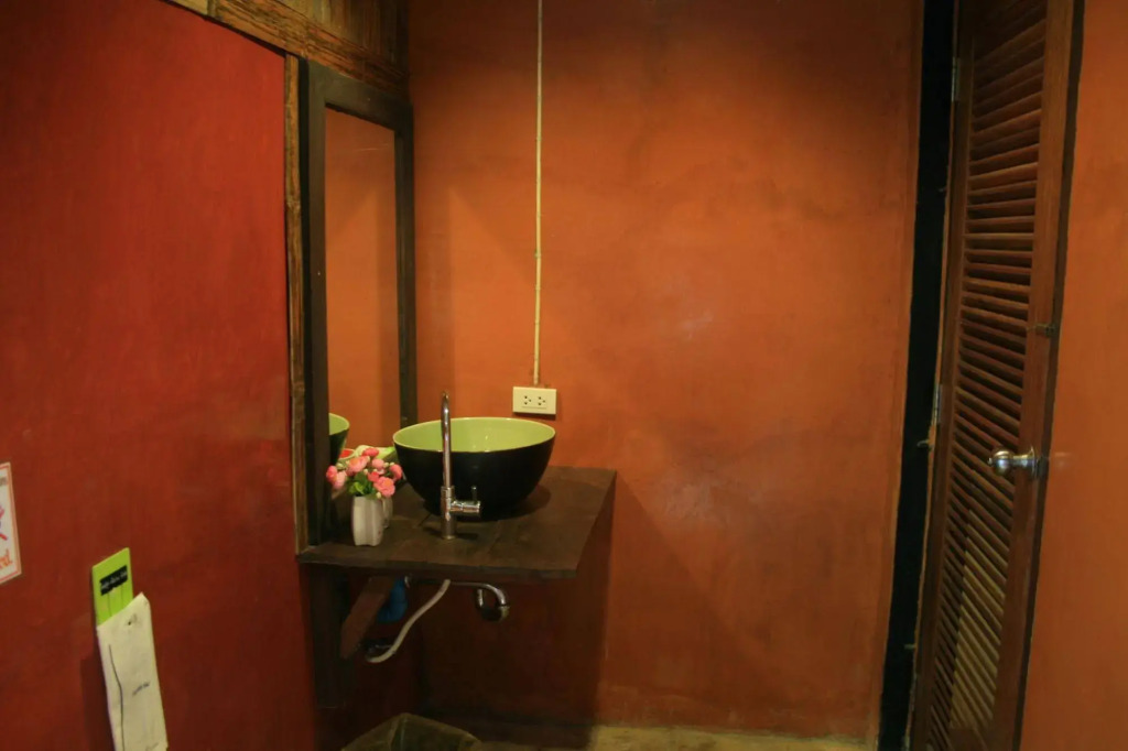 Paifah Hostel
