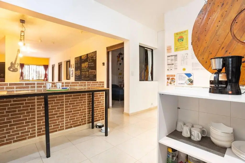 Casa Clandestina Guest House