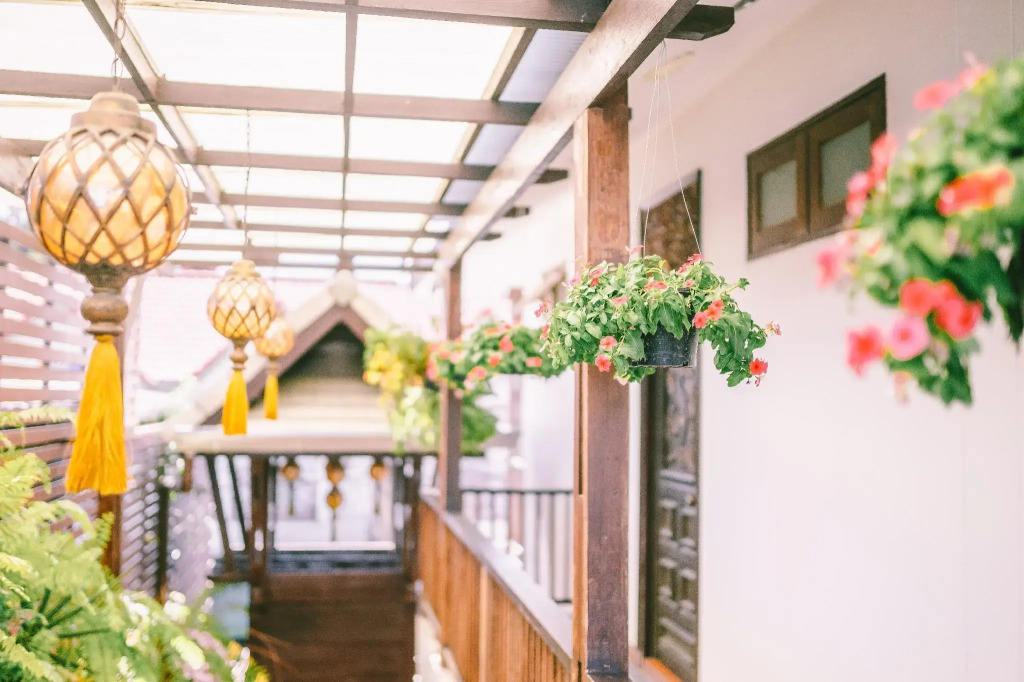 Ratchiangsaen Flora House