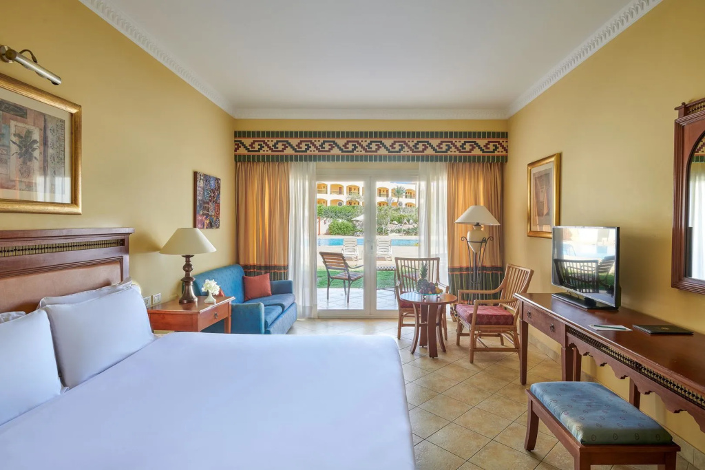 Mosaique Beach Resort