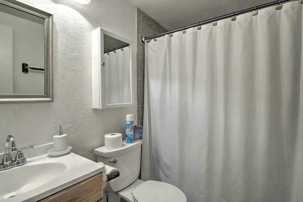 11 Mi to Rainbow Lake: Family Home w/ Large Yard