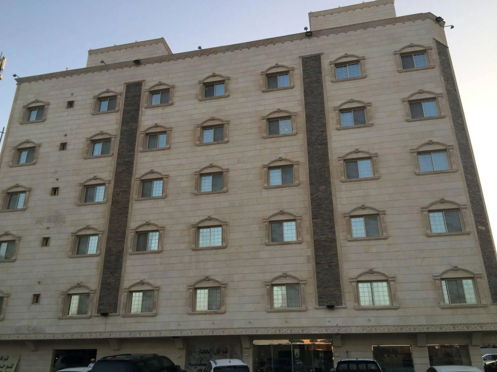 La Fontaine Al Hamra Suites
