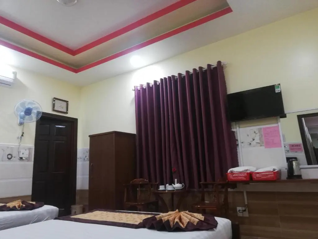 Khách sạn Hồng Thu 2