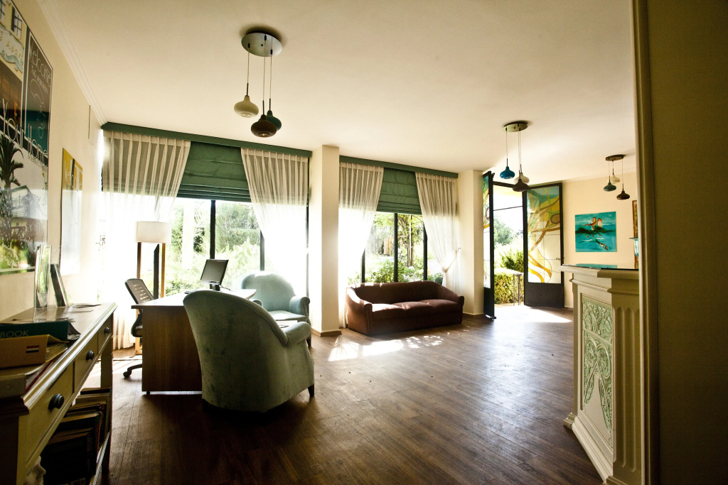 T & G Apartments