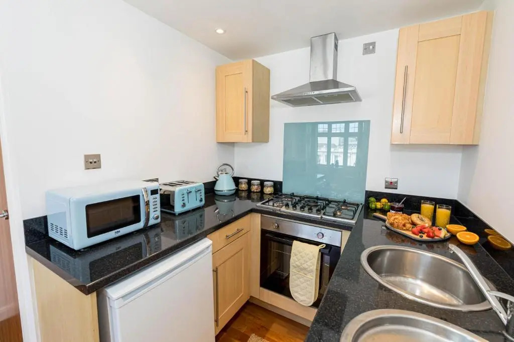 Sleek, Modern and Centrally Located 1bedroom flat with Free WiFi