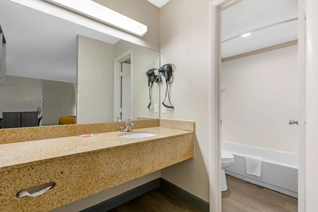 Econo Lodge Creedmoor - Butner