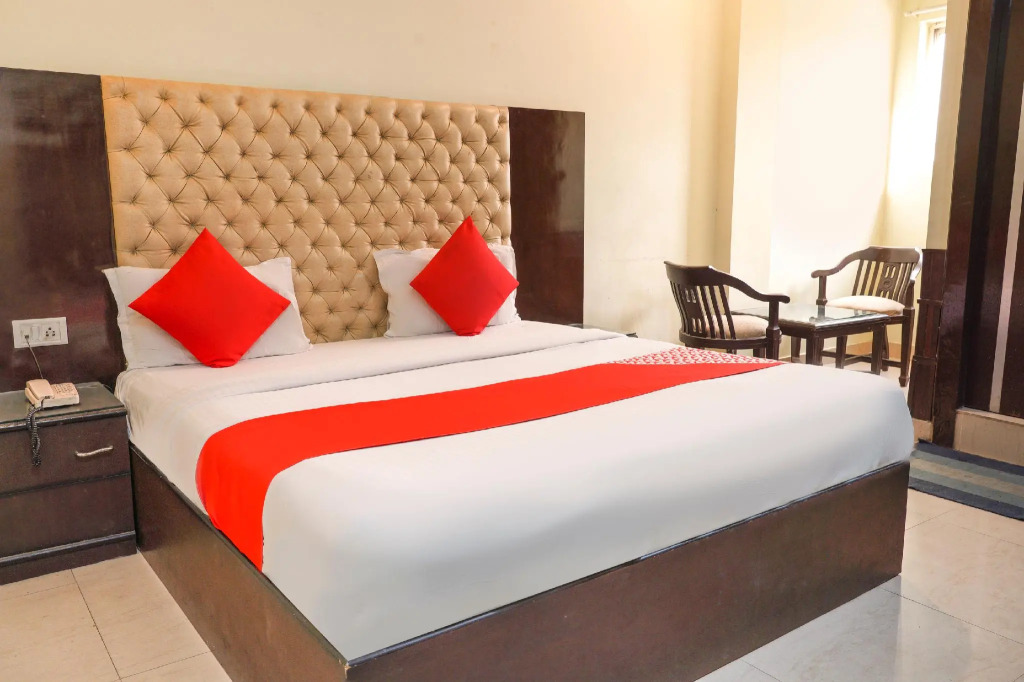 OYO 67184 Hotel Grand Inn