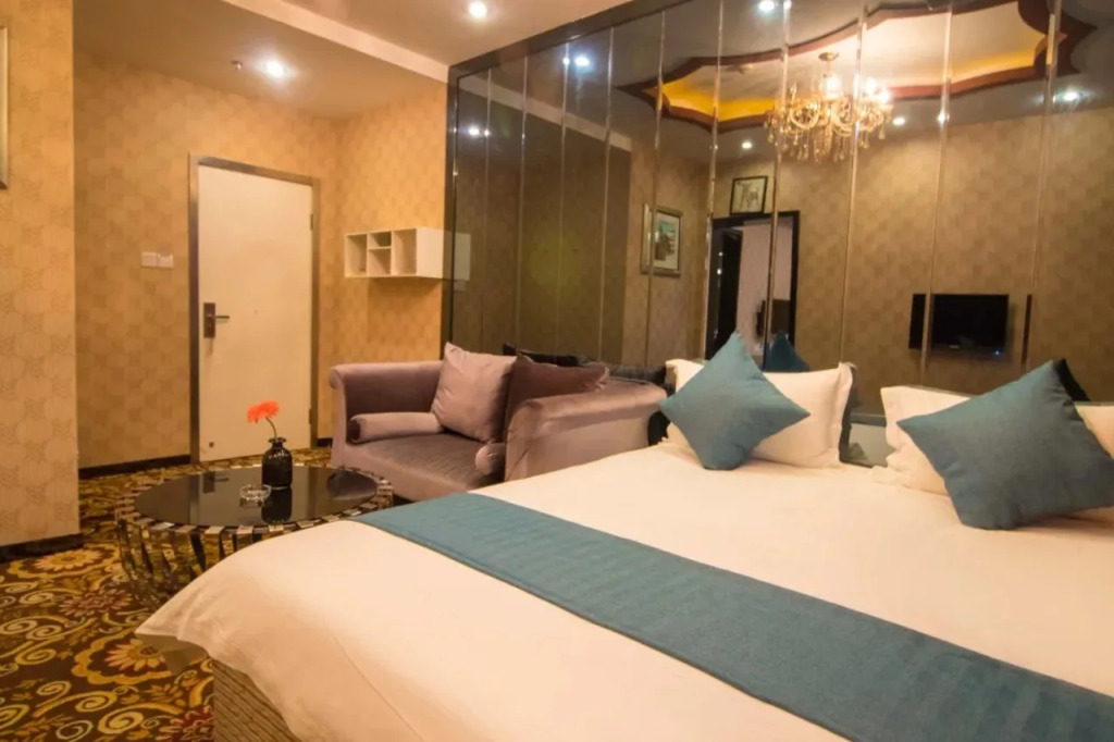 Constellation Fashion Hotel (Chengdu Jinhua Wanda Dongguang Subway Station)