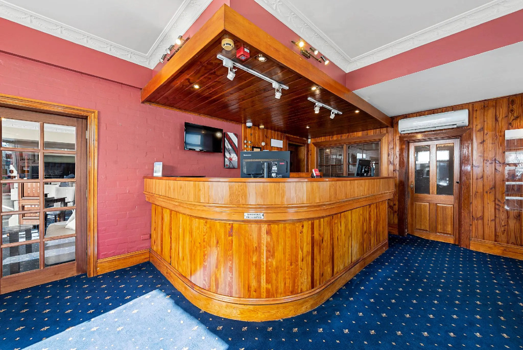 Clarion Hotel City Park Grand